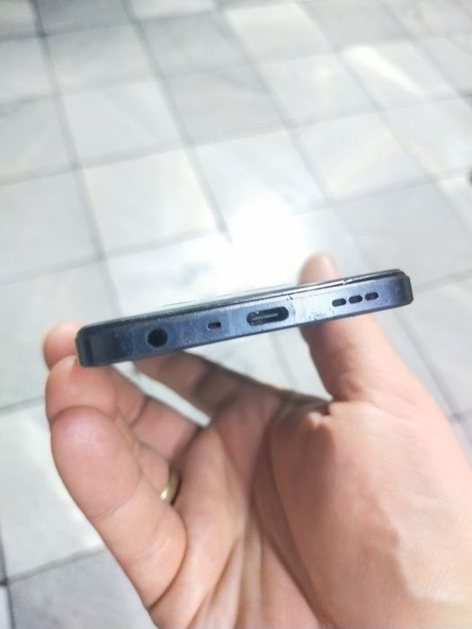Oppo A57 8/128 без комплектации