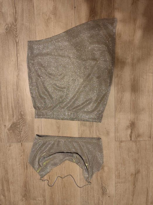 Комплект асиметрична пола и кроптоп, блестящ сребърен цвят