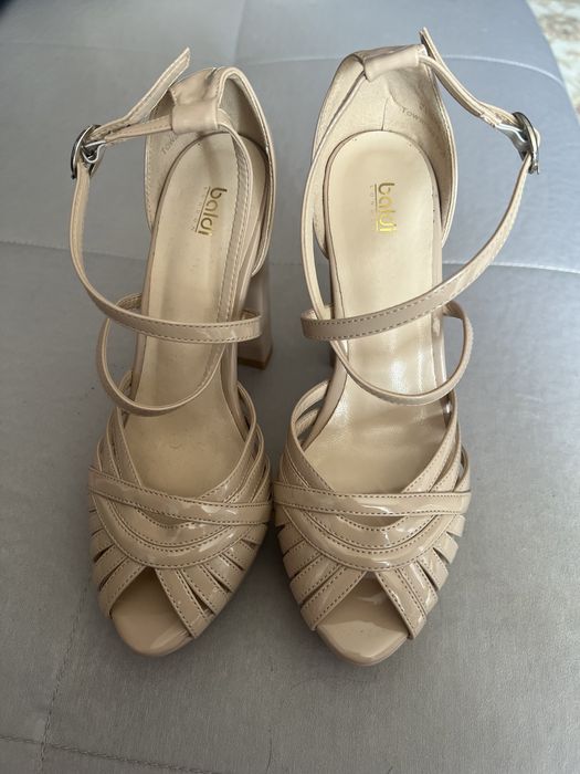 Продам туфли