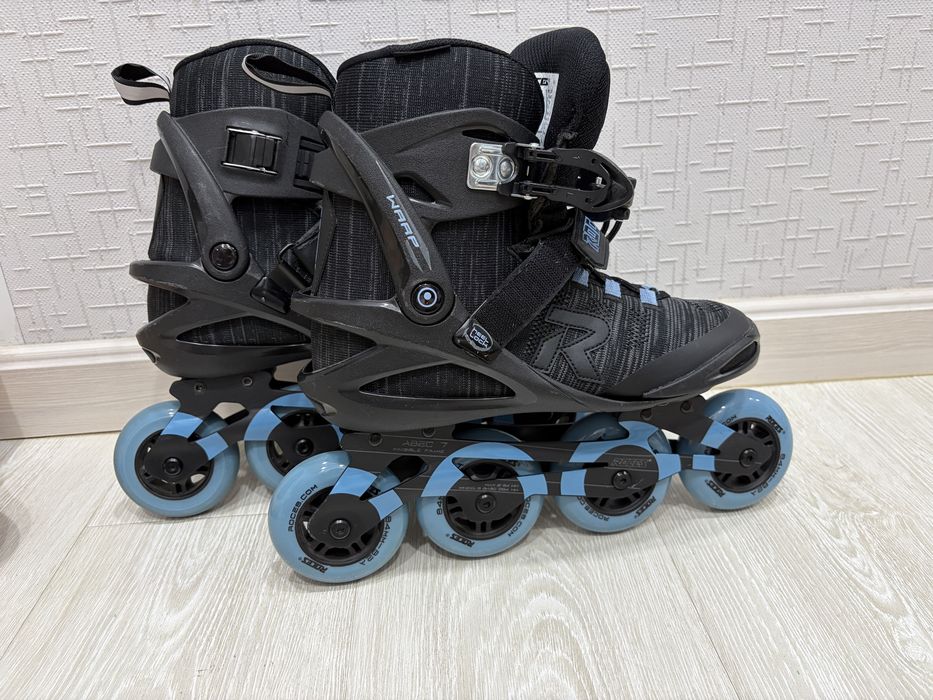 Роликовые коньки