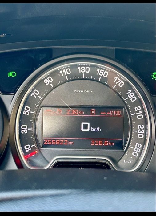 Vând  Citroen C5 1.6 110CP 2010