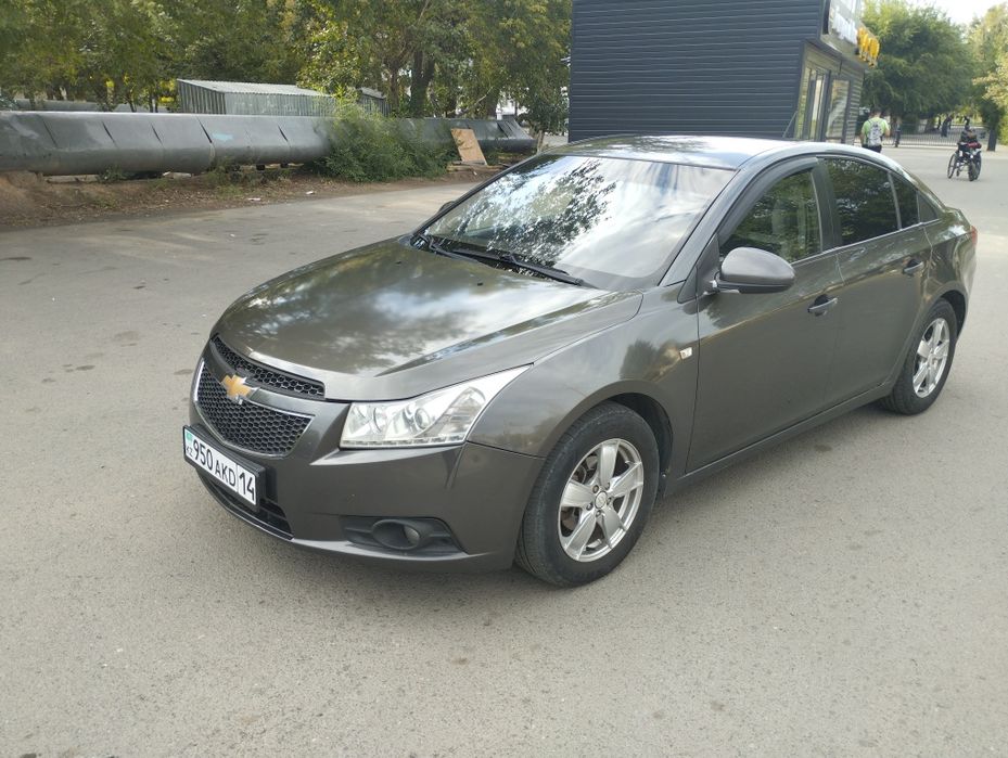 Шевроле Круз 1.8 Автомат
