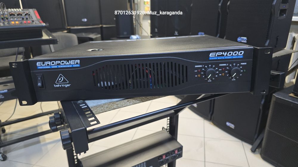 Behringer EP4000 Europower 2×2000 Вт усилитель мощности