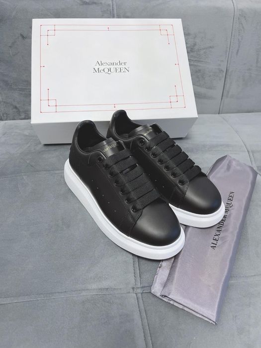 Adidasi Alexander Mcqueen “ Black”White”