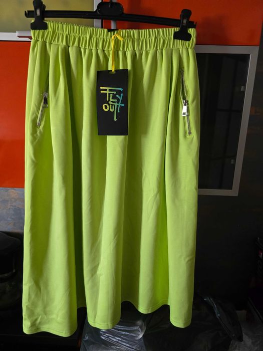Costum și rochie FLY OUT