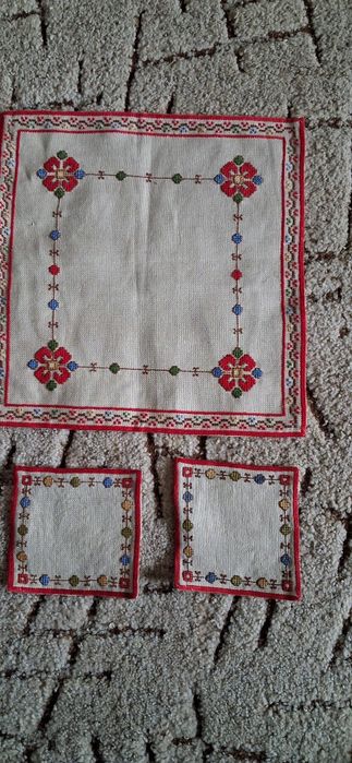 Продавам покривки,ушити на панама.