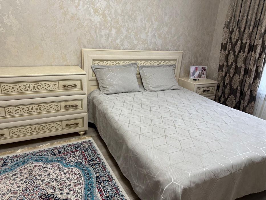 Спальный гарнитур