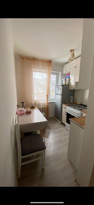 Үш бөлме үй сатылады