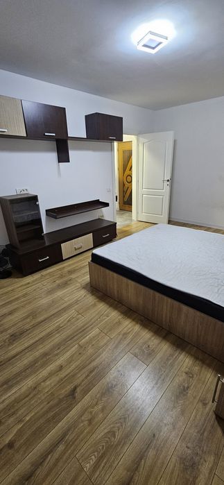 Garsoniera de închiriat Rahova