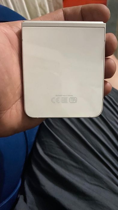 Samsung Galaxy Z Flip 7 FE
