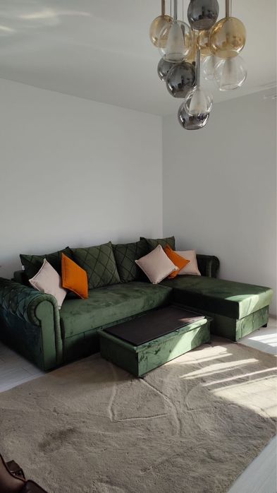 Vand canapea extensibila cu lada depozitare