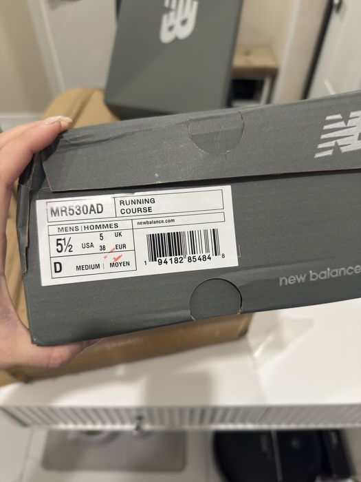 Продам кроссовки