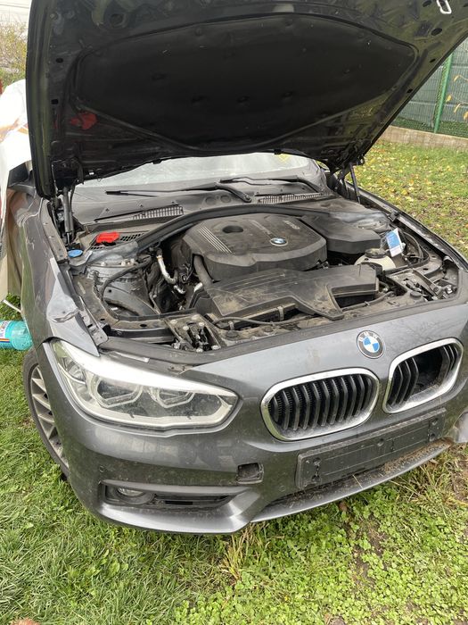 Dezmembrez bmw seria 1 f20 lci 2019 118i avariat