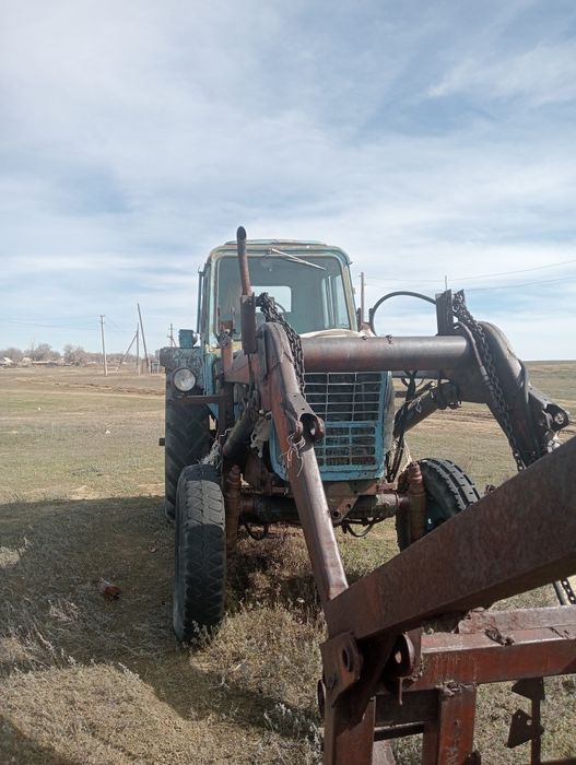 Продается трактор и прицеп