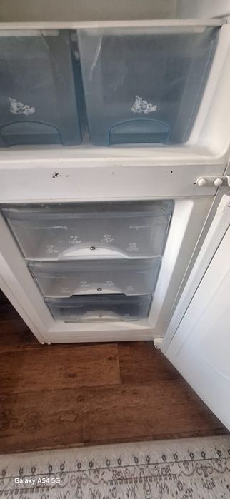 Продам холодильник Атлант