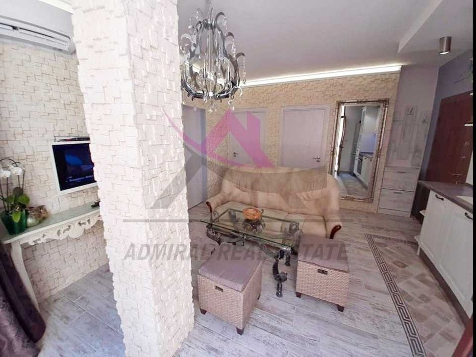 Дава се под наем Тристаен апартамент в Варна, Колхозен пазар - 78 кв.м за 750 € - Снимка #1