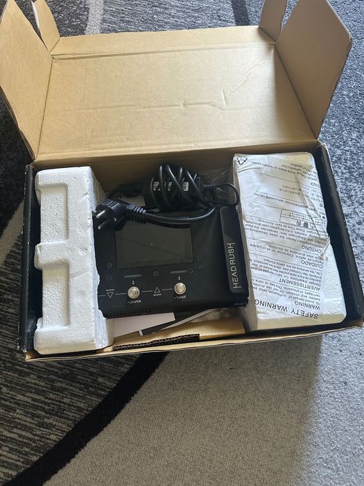 Мултифункционален ефект за китара headrush mc5