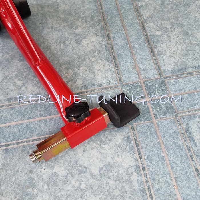 Стойка за повдигане на мотор задна в комплект с два вида накрайници.