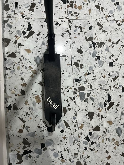 Трюковой самокат Limit pro scooter