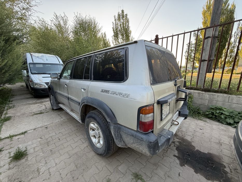 Продается nissan parrol