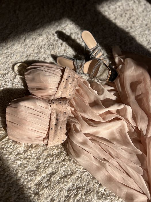 Бална рокля с камъни