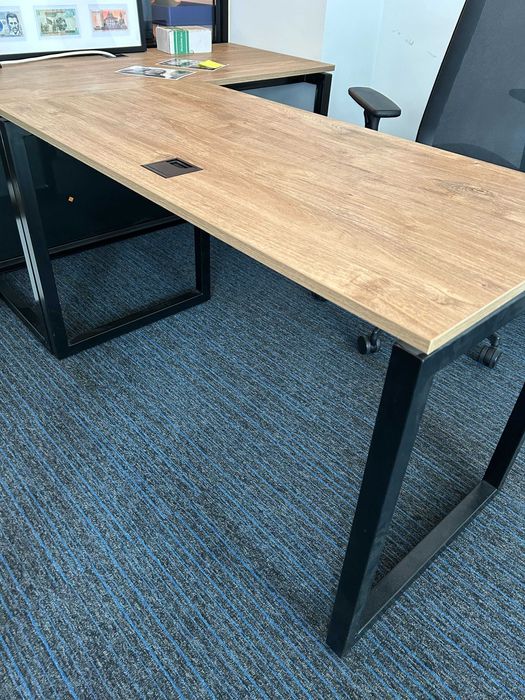 Офис бюра в отлично състояние