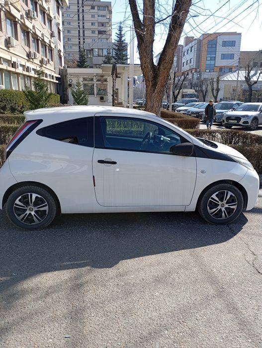 Toyota Aygo anul 2014