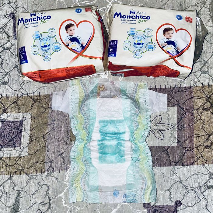 Памперсы, подгузники! Haggies(для бассейна), Monchico(повседневные)