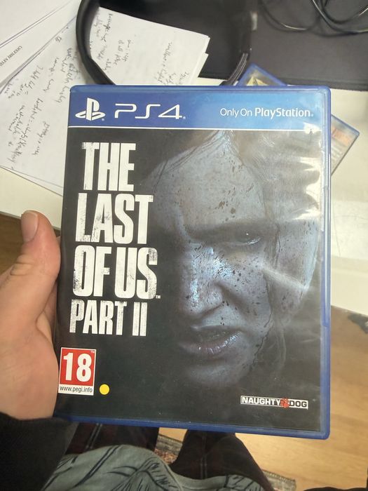 Resident Evil   Biohazard si The last of us 2 pentru PS4