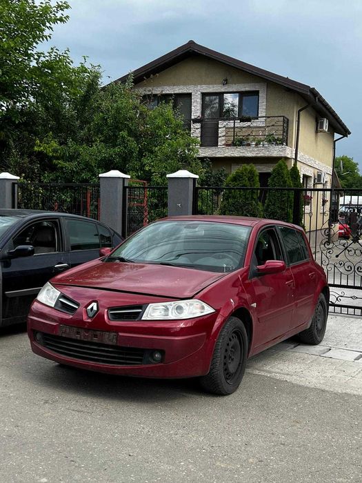 Dezmembrez Renault Megane 2