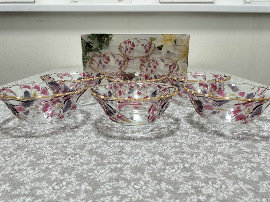 Продаётся салатница Soga