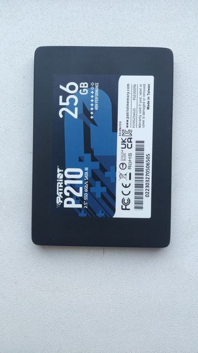 SSD, DDR 3, салазки для жёсткого диска