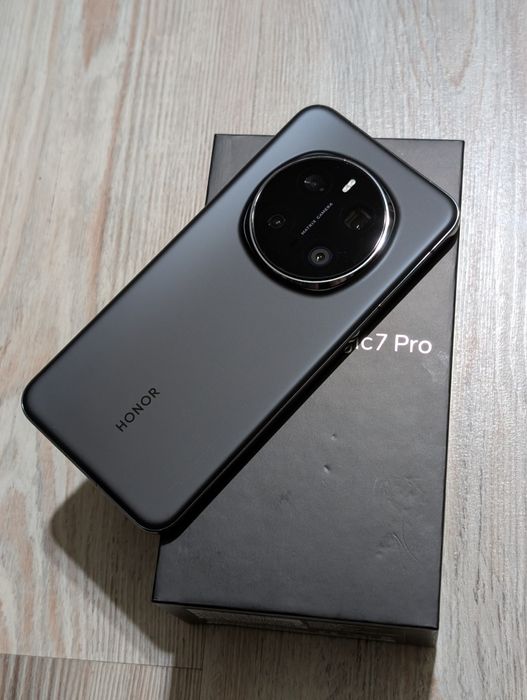 Honor Magic 7 Pro 512 gb Ram 12 5G global