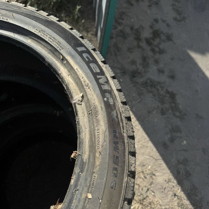 Продам резину 245/45/18