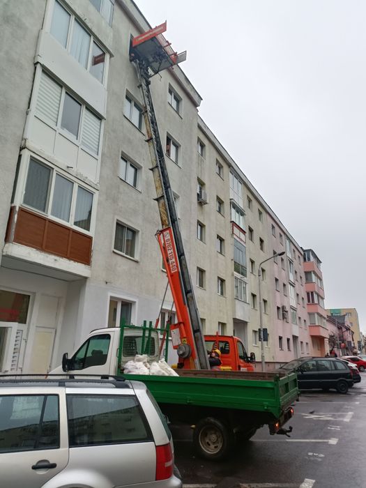 Transport nisip pietriș moloz