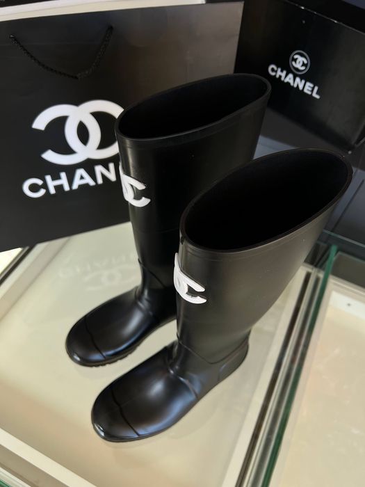 Cizme Chanel noi