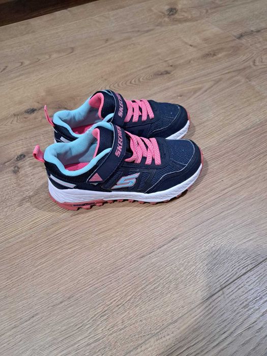 Pantofi sport Skechers, Nike, Adidas