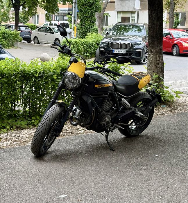 Ducati Scrambler 800  Full Throttle
