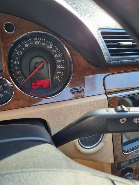 Vând Vw Passat 2.0Tdi 140 hp