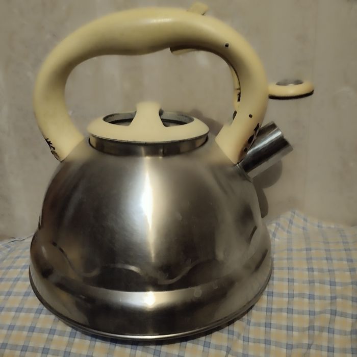 Чайники  2 и 3 литра .
