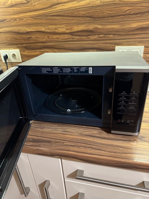 Микровълнова Samsung