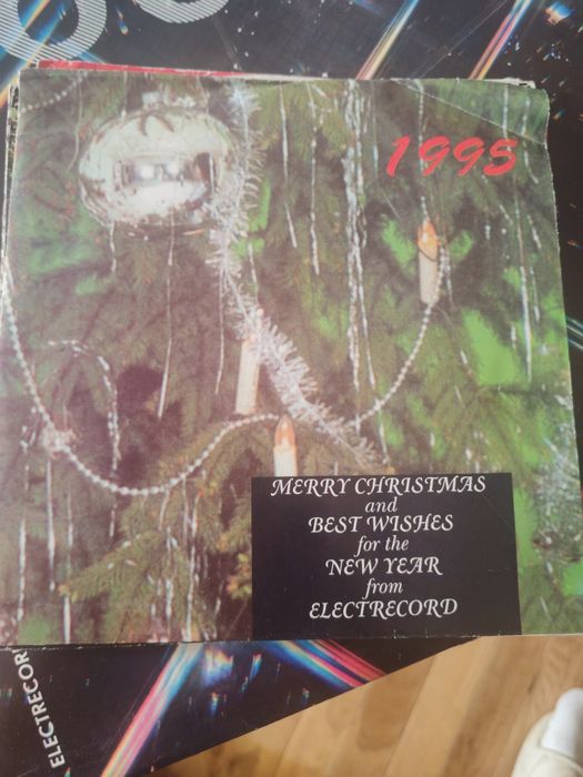 Disc vinil Mădălina Manole - La multi ani 1995. Cu autograf (raritate)

Disc vinil Mădălina Manole - La multi ani 1995. Cu autograf.