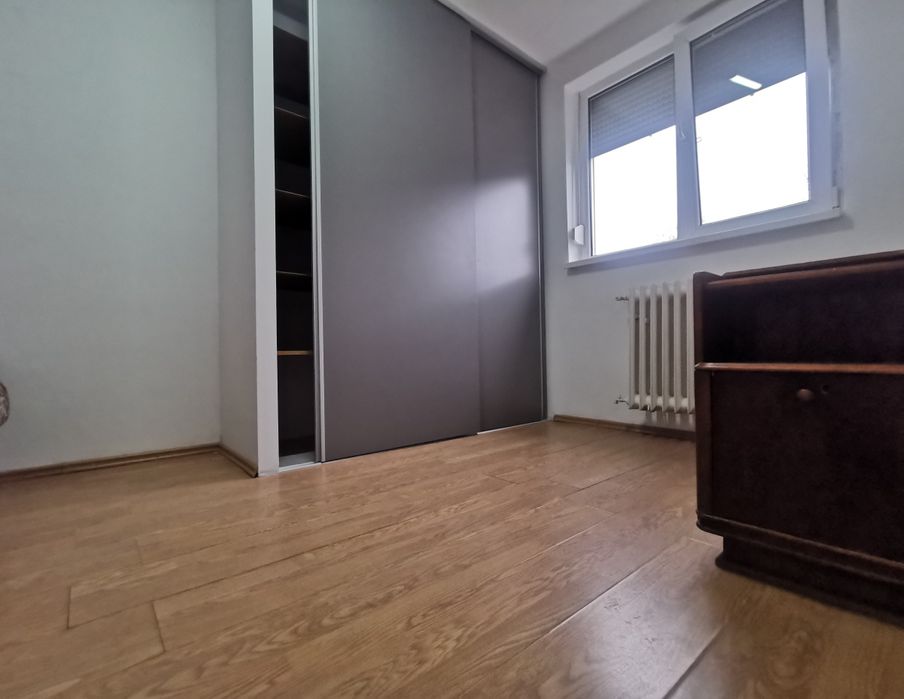 Etajul 2 / 2 camere / Rogerius