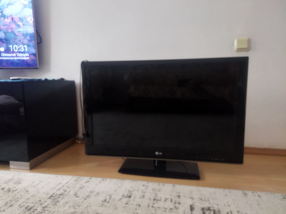 Телевизор LG, цветной б/у