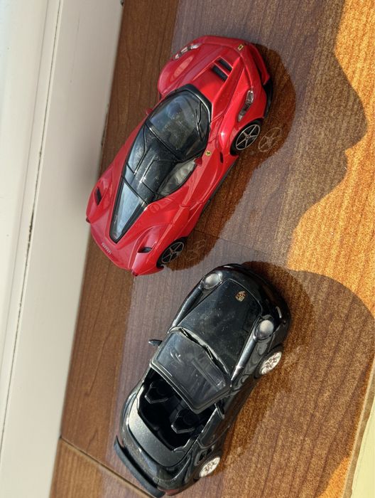 Machete auto 1/43 Burago