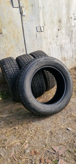 Шины зимние,  липучка