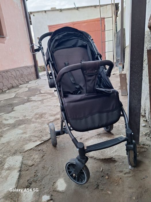 Коляска продам коляска