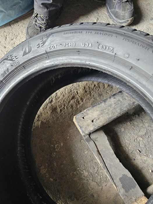 2 anvelope vara 225 45 17 Bridgestone