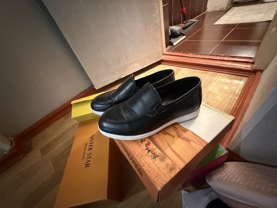 Продам обувь в школу за 7000 тг