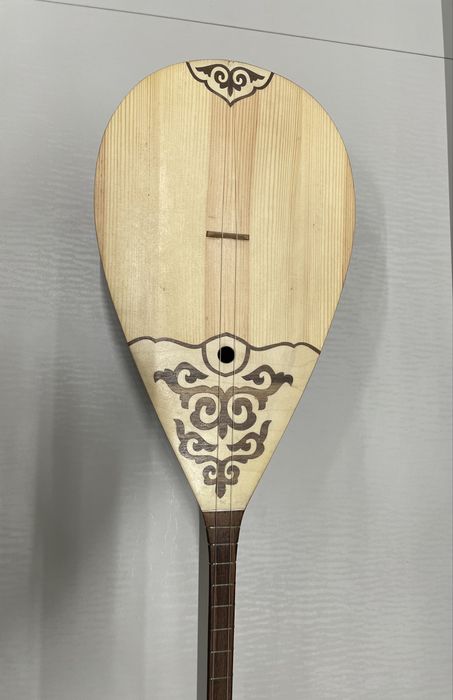 Домбыра новый.